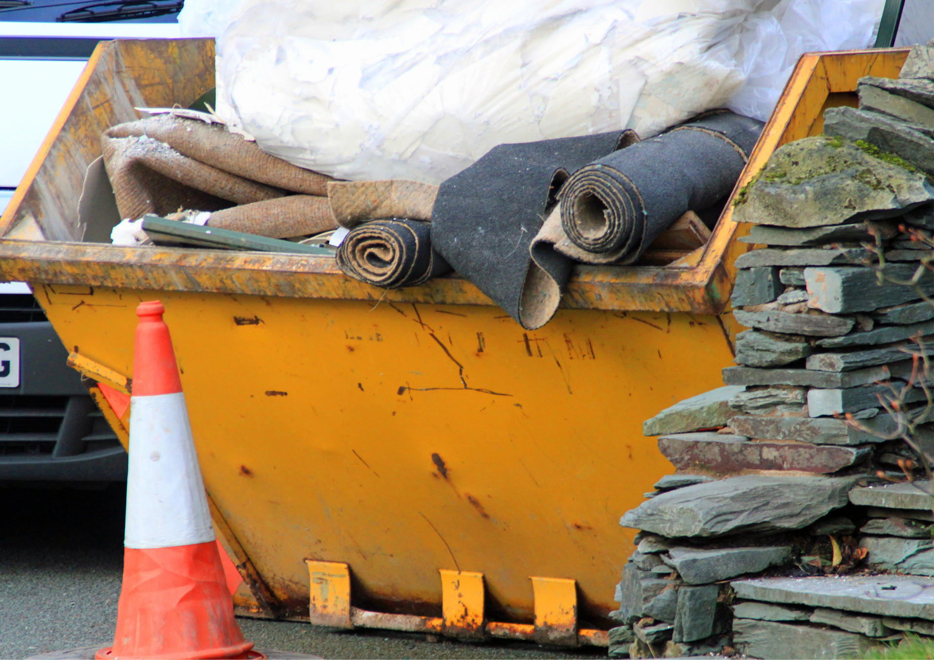 Top Reasons to Choose a 4 Yard Skip for Your Waste Disposal Needs