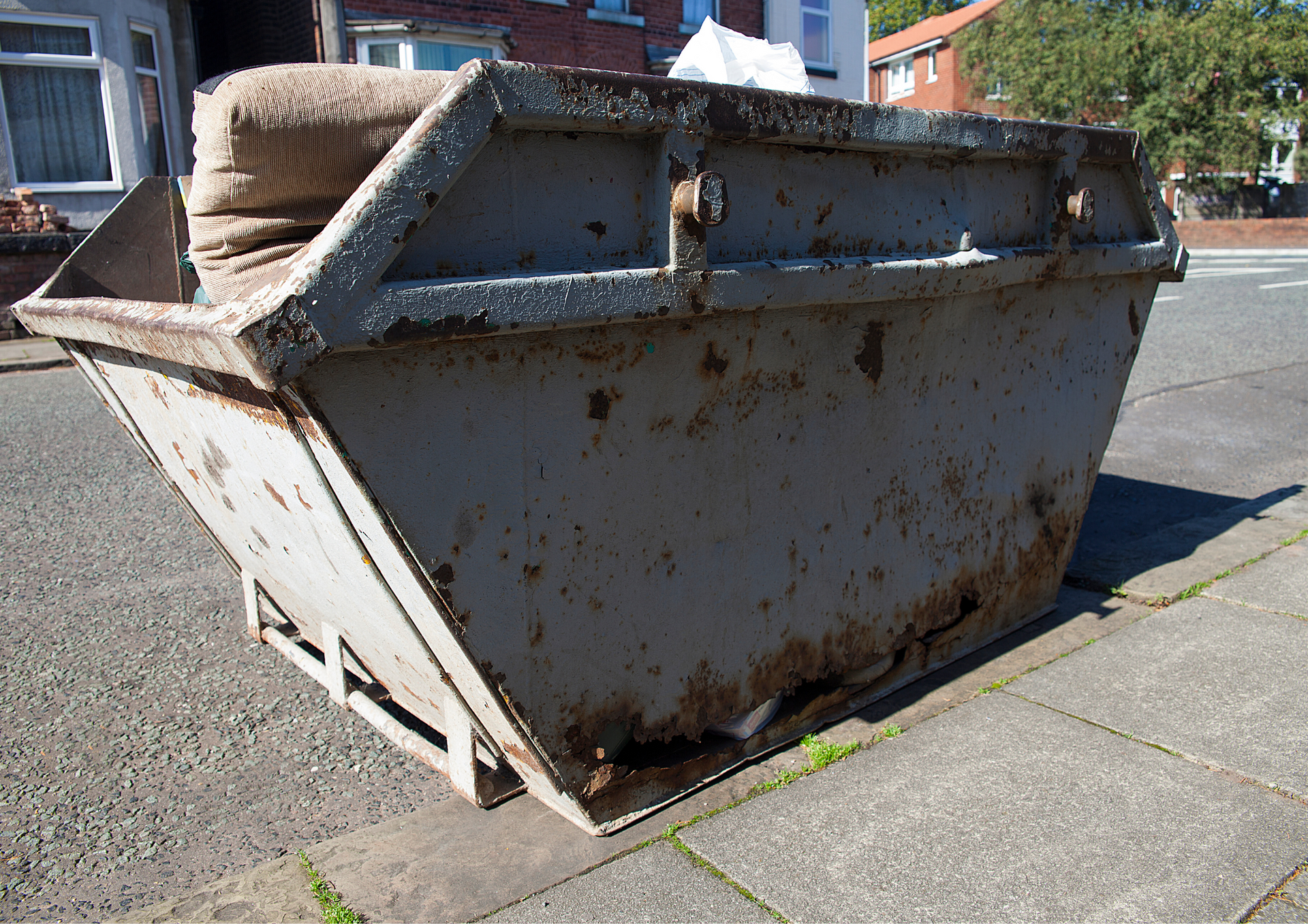 Skip Hire Explained: A Guide to Understanding Skip Permit Rules