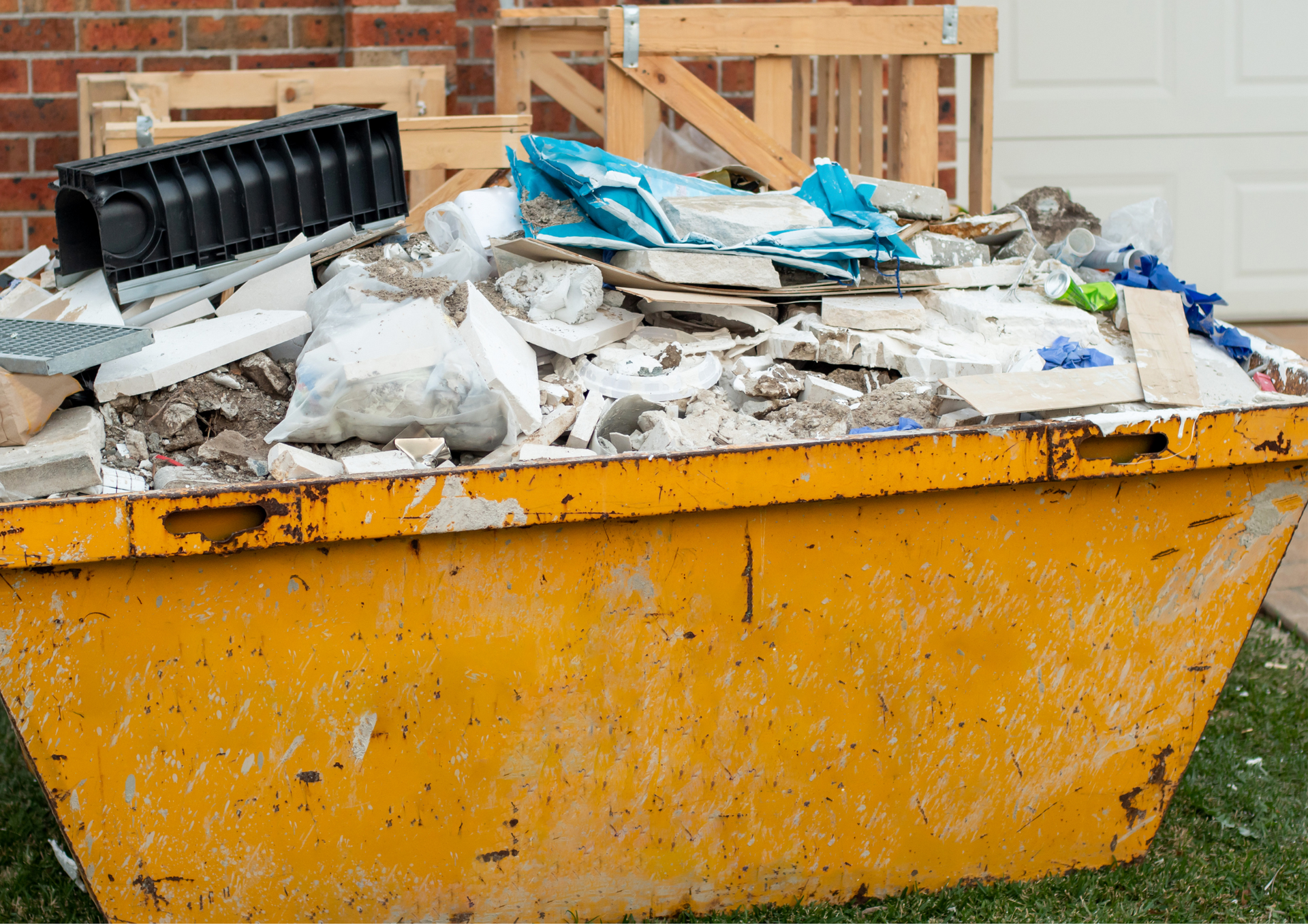 The Advantages of Skip Hire for Construction Waste